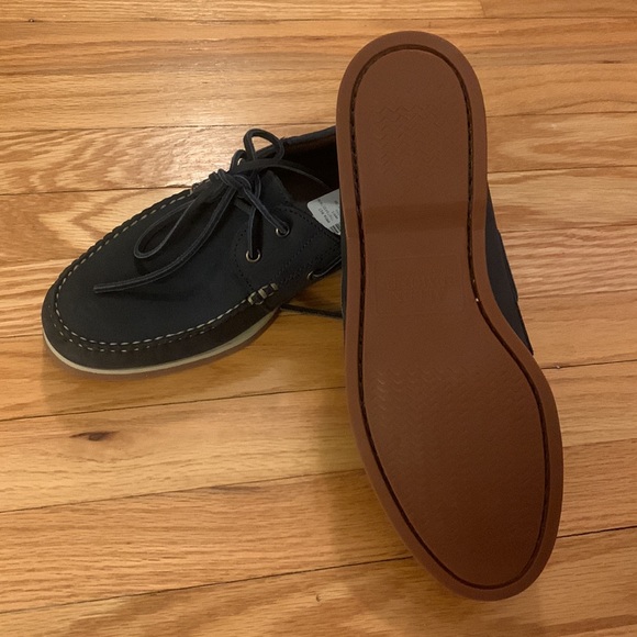 Brand new with tags Allen Edmonds boat shoes - Picture 2 of 4